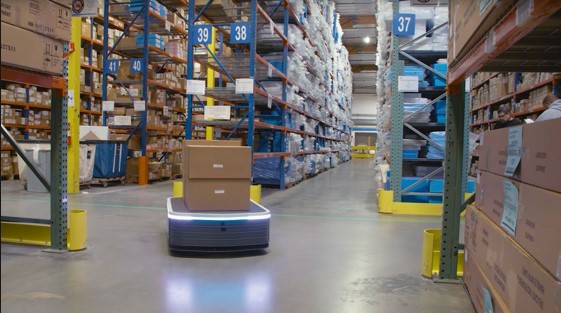 Mobile warehouse robot in operation