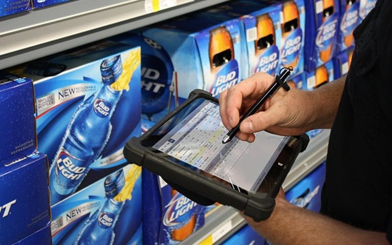 Store assistant using Mobile computer