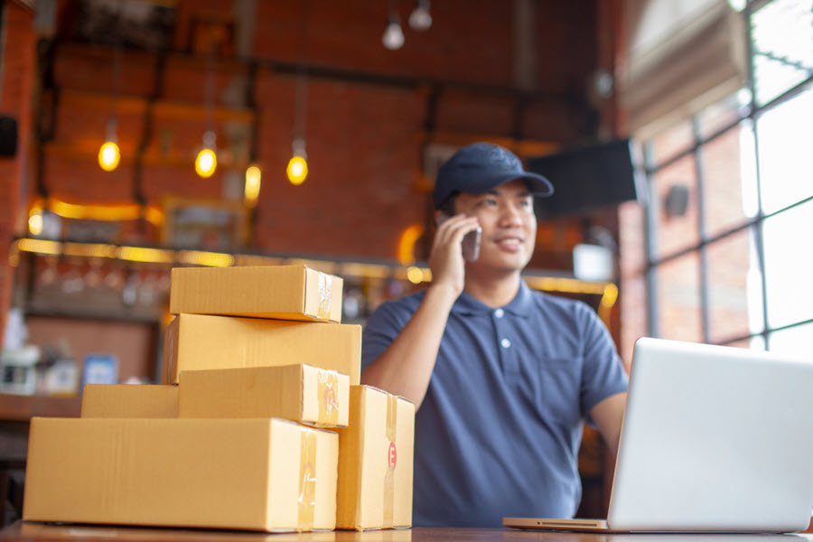 Preparing e-commerce orders for fulfilment